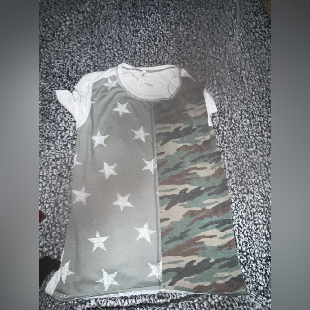 Maurice’s shirt XL